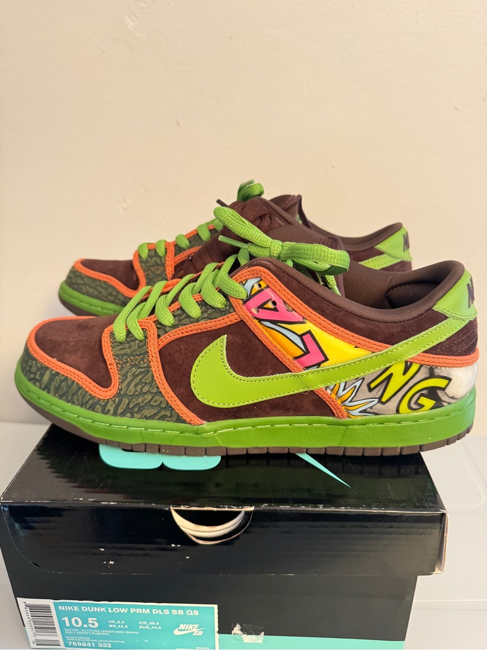 Nike SB Dunk Low De La Soul PRM
DLS SB QS Men's US 10.5 - Picture 3 of 6